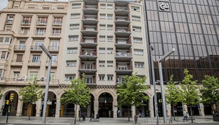 Fachada edificio oficinas y viviendas Paseo Independencia 12, Zaragoza